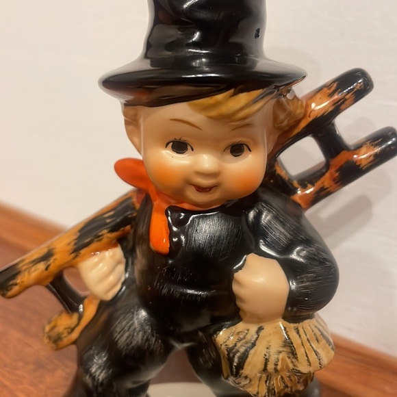 HUMMEL Goebel CHIMNEY SWEEP LADDER KF40 figurine vtg west Germany collectible - Picture 4 of 11